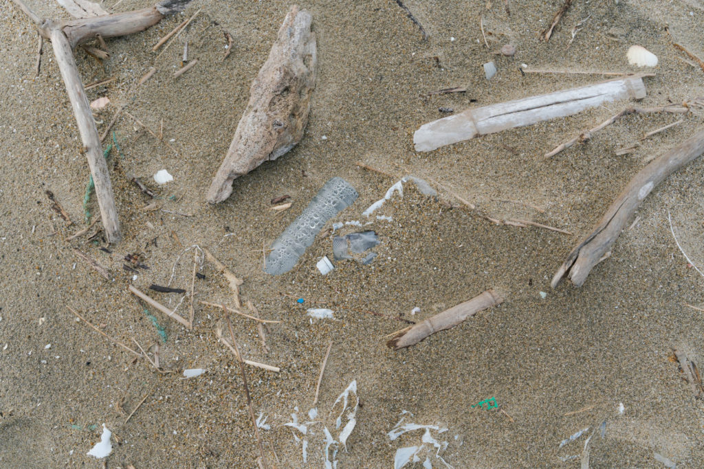プラスチック
